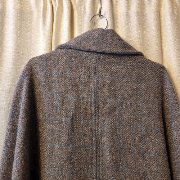 Vintage 70s | Handmade | Wool Tweed Cape - Picture 7 of 7